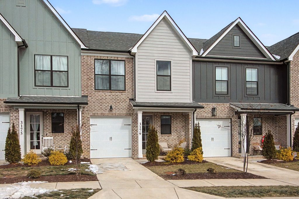 3179 Sassafras Ln, Thompsons Station, TN 37179