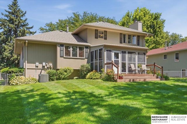 13937 Arbor Circle, Omaha, NE 68144