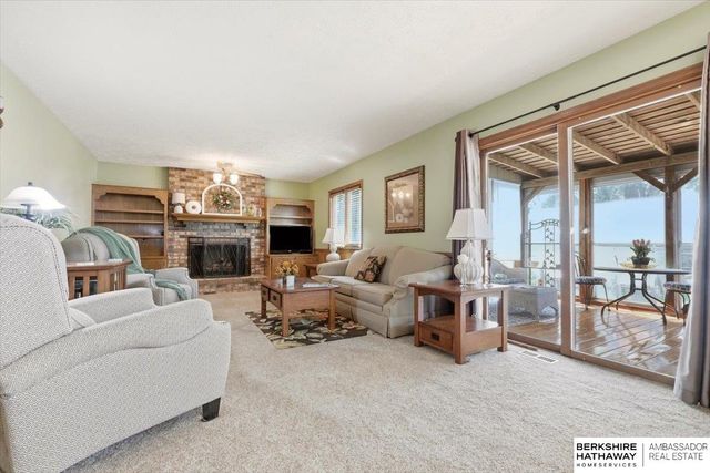 13937 Arbor Circle, Omaha, NE 68144