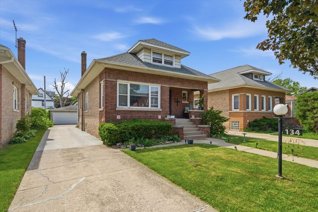 134 S 16th Avenue, Maywood, IL 60153