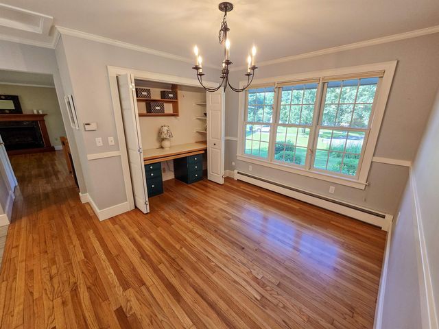 16 Country Club Drive, South Burlington, VT 05403
