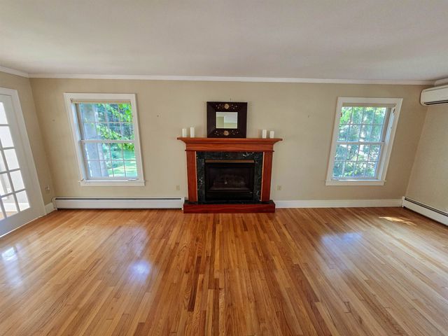 16 Country Club Drive, South Burlington, VT 05403
