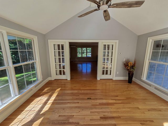 16 Country Club Drive, South Burlington, VT 05403