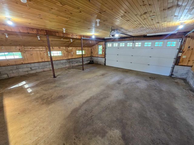 16 Country Club Drive, South Burlington, VT 05403