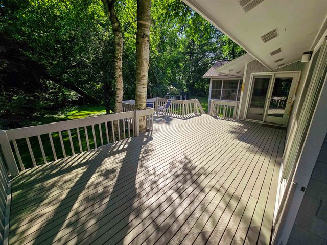 16 Country Club Drive, South Burlington, VT 05403