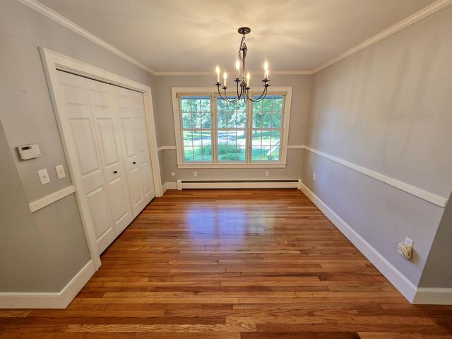 16 Country Club Drive, South Burlington, VT 05403