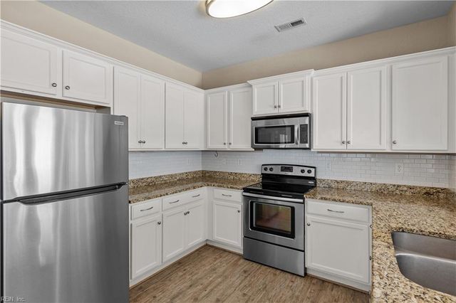 202 Thalia RD, Virginia Beach, VA 23452