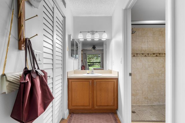3300 Jaywood Terrace J116, Boca Raton, FL 33431