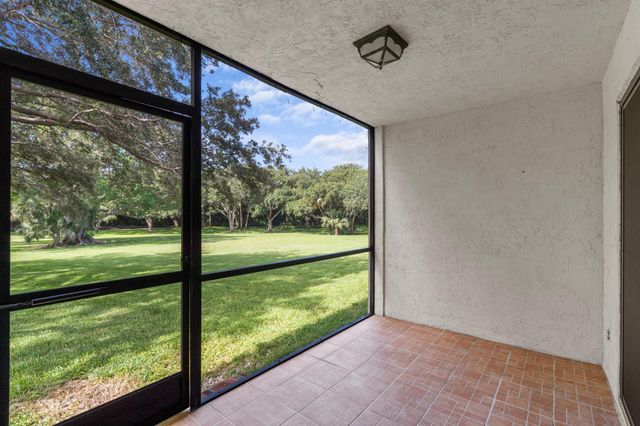 3300 Jaywood Terrace J116, Boca Raton, FL 33431