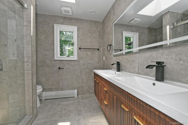 3 Jacobs Path, Melville, NY 11747