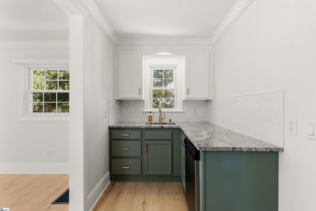 4 Druid Street, Greenville, SC 29609