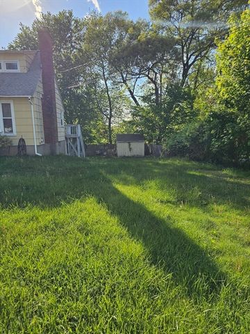 186 Ridge Rd, Marlborough, MA 01752
