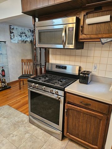 186 Ridge Rd, Marlborough, MA 01752