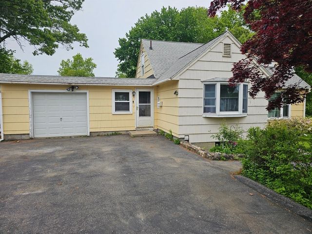 186 Ridge Rd, Marlborough, MA 01752