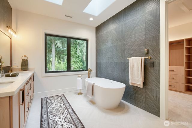 1265 165th Avenue SE, Bellevue, WA 98008