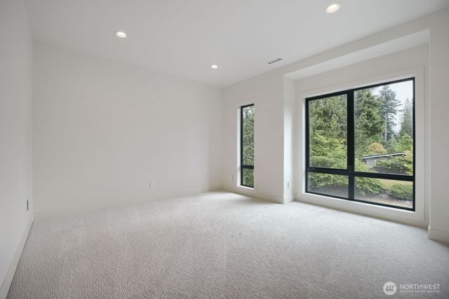 1265 165th Avenue SE, Bellevue, WA 98008
