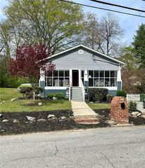 25 Johnson Road, Atlanta, GA 30318