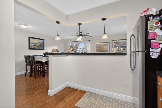 2002 SW Natura Boulevard B, Deerfield Beach, FL 33441