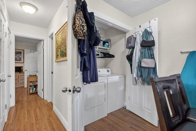 2002 SW Natura Boulevard B, Deerfield Beach, FL 33441