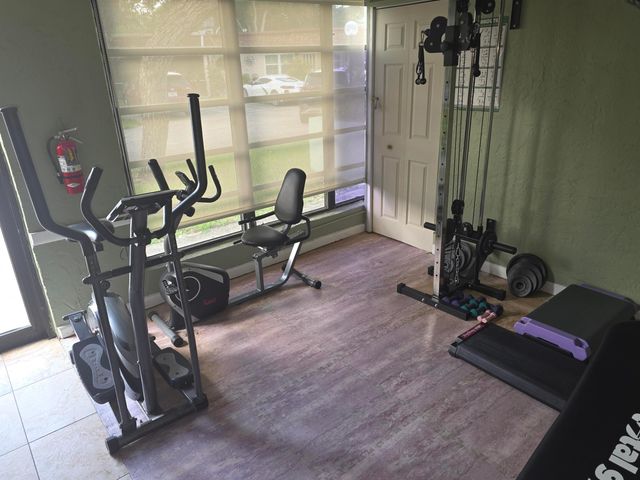 2002 SW Natura Boulevard B, Deerfield Beach, FL 33441