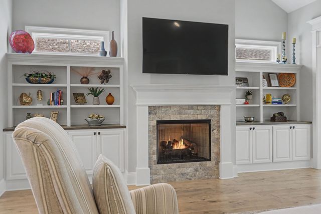 2111 White Poplar Court, Murfreesboro, TN 37130