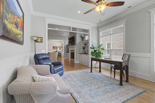 2111 White Poplar Court, Murfreesboro, TN 37130