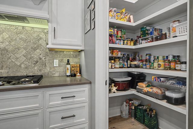 2111 White Poplar Court, Murfreesboro, TN 37130