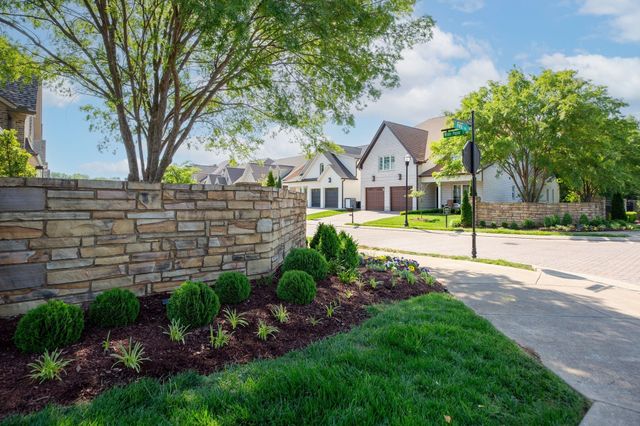 2111 White Poplar Court, Murfreesboro, TN 37130