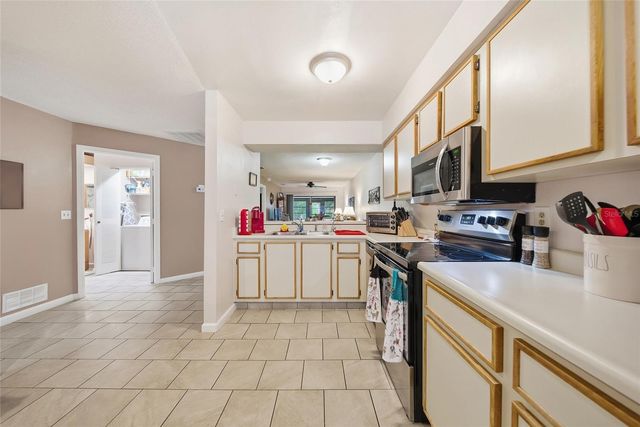 11715 SPRING TREE LANE, Port Richey, FL 34668