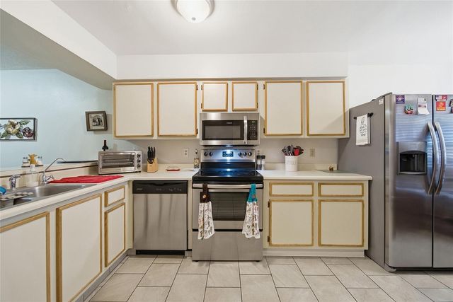 11715 SPRING TREE LANE, Port Richey, FL 34668