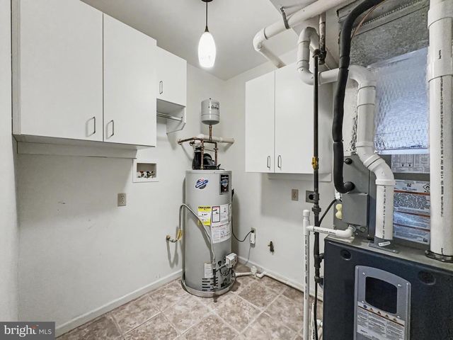 3025 SOLAR DR, Dover, PA 17315