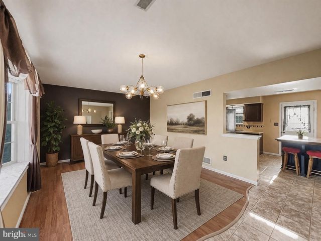 3025 SOLAR DR, Dover, PA 17315