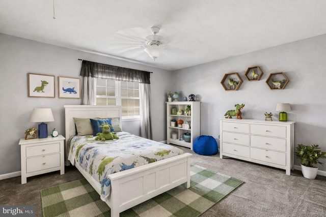 3025 SOLAR DR, Dover, PA 17315