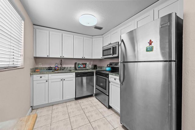 213 Brittany E, Delray Beach, FL 33446