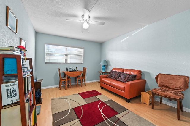 213 Brittany E, Delray Beach, FL 33446