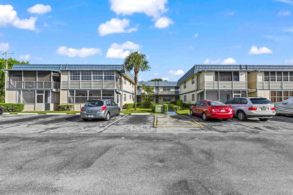 213 Brittany E, Delray Beach, FL 33446