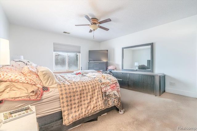 9714 Sawgrass Court, Belleville, MI 48111