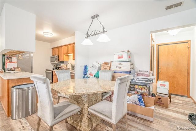 9714 Sawgrass Court, Belleville, MI 48111