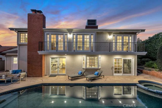 21438 Mulholland, Woodland Hills, CA 91364