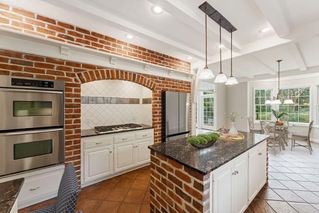 10797 Purdey Road, Eden Prairie, MN 55347