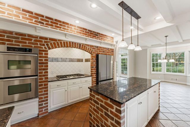 10797 Purdey Road, Eden Prairie, MN 55347