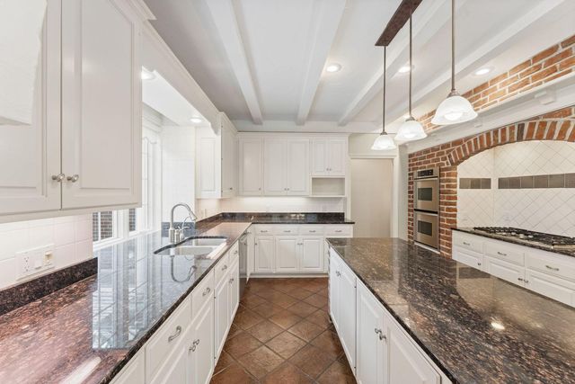 10797 Purdey Road, Eden Prairie, MN 55347