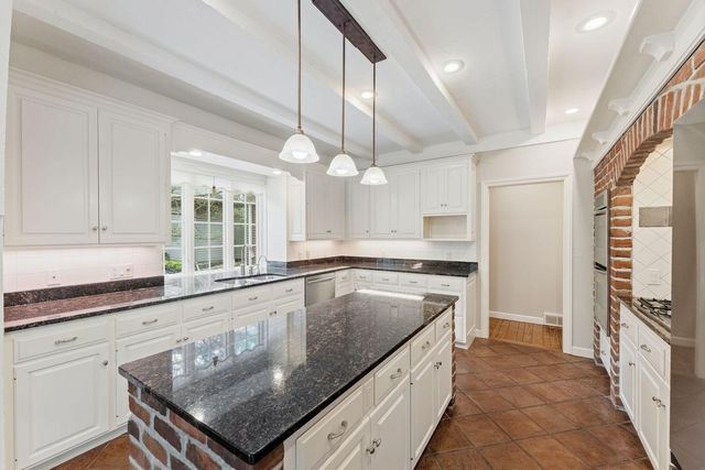 10797 Purdey Road, Eden Prairie, MN 55347