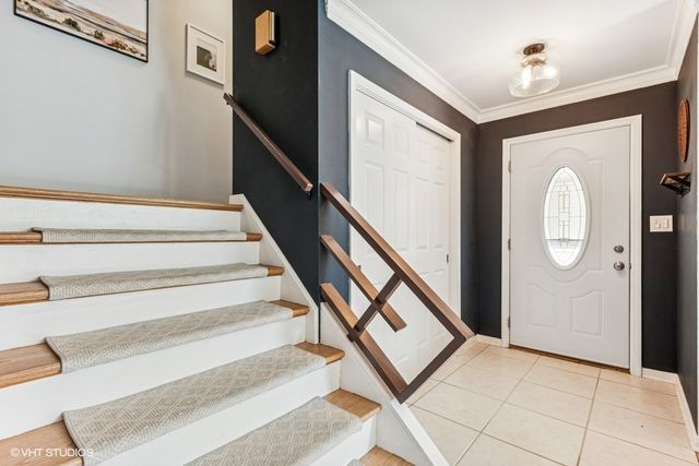 441 Pinehurst Drive, Des Plaines, IL 60016