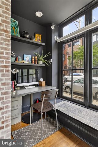 822 S 5TH ST, Philadelphia, PA 19147