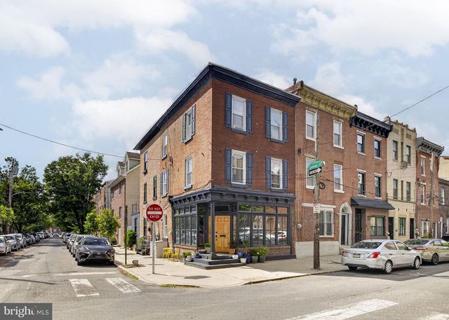 822 S 5TH ST, Philadelphia, PA 19147