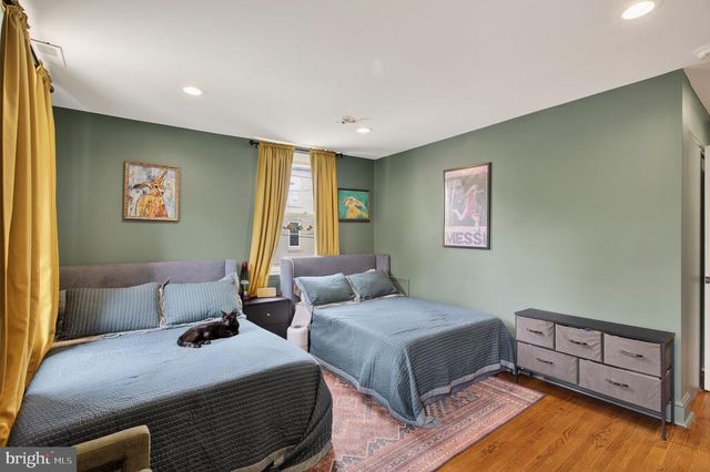 822 S 5TH ST, Philadelphia, PA 19147