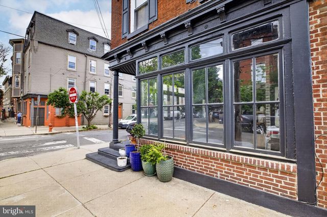 822 S 5TH ST, Philadelphia, PA 19147