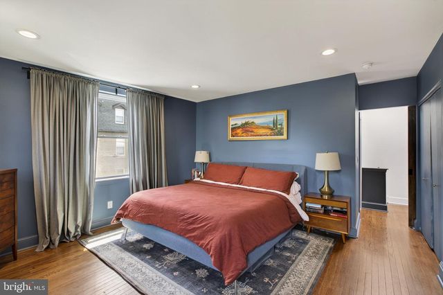 822 S 5TH ST, Philadelphia, PA 19147