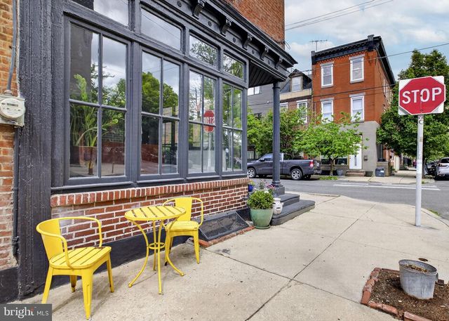 822 S 5TH ST, Philadelphia, PA 19147